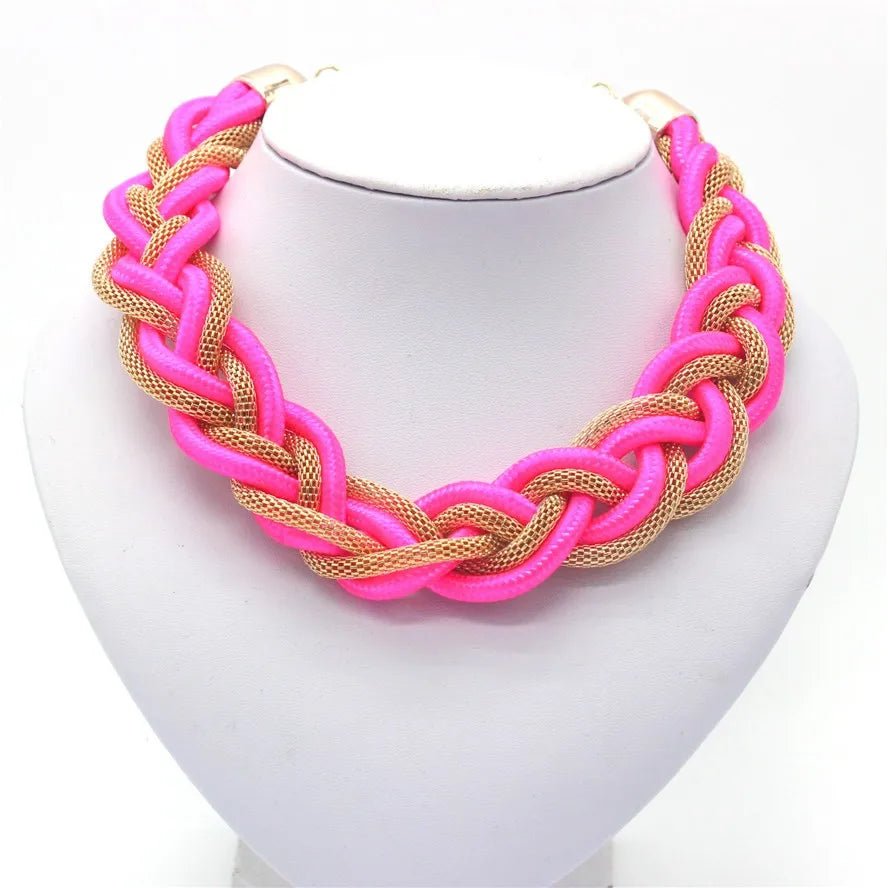 Vintage Gem Choker Necklace - Retro Statement Pendant Jewelry