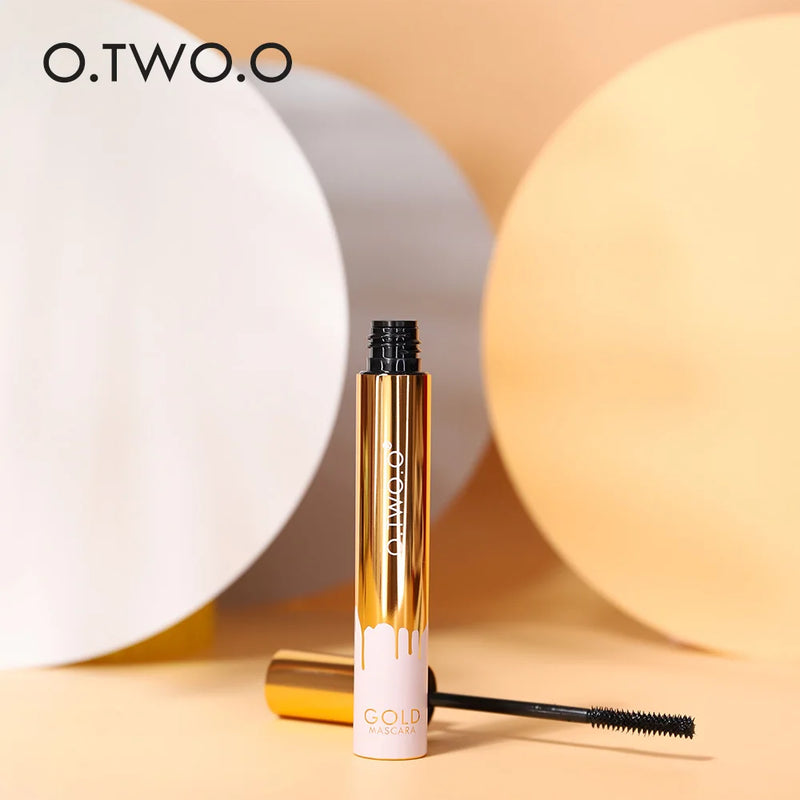 O.TWO.O 3D Lengthening Mascara - Black Long-Wear Lash Brush