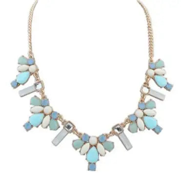 Vintage Gem Choker Necklace - Retro Statement Pendant Jewelry