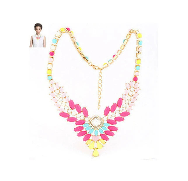 Vintage Gem Choker Necklace - Retro Statement Pendant Jewelry