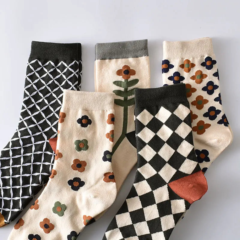 Floral Embossed Knit Socks - Retro Harajuku 5 Pair Style
