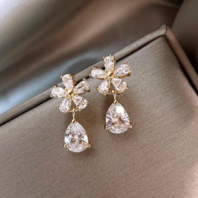 Rhinestone Flower Stud Earrings - Pearl Crystal Korean Party Jewelry