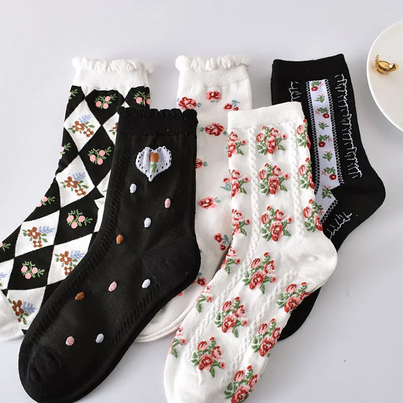 Floral Embossed Knit Socks - Retro Harajuku 5 Pair Style