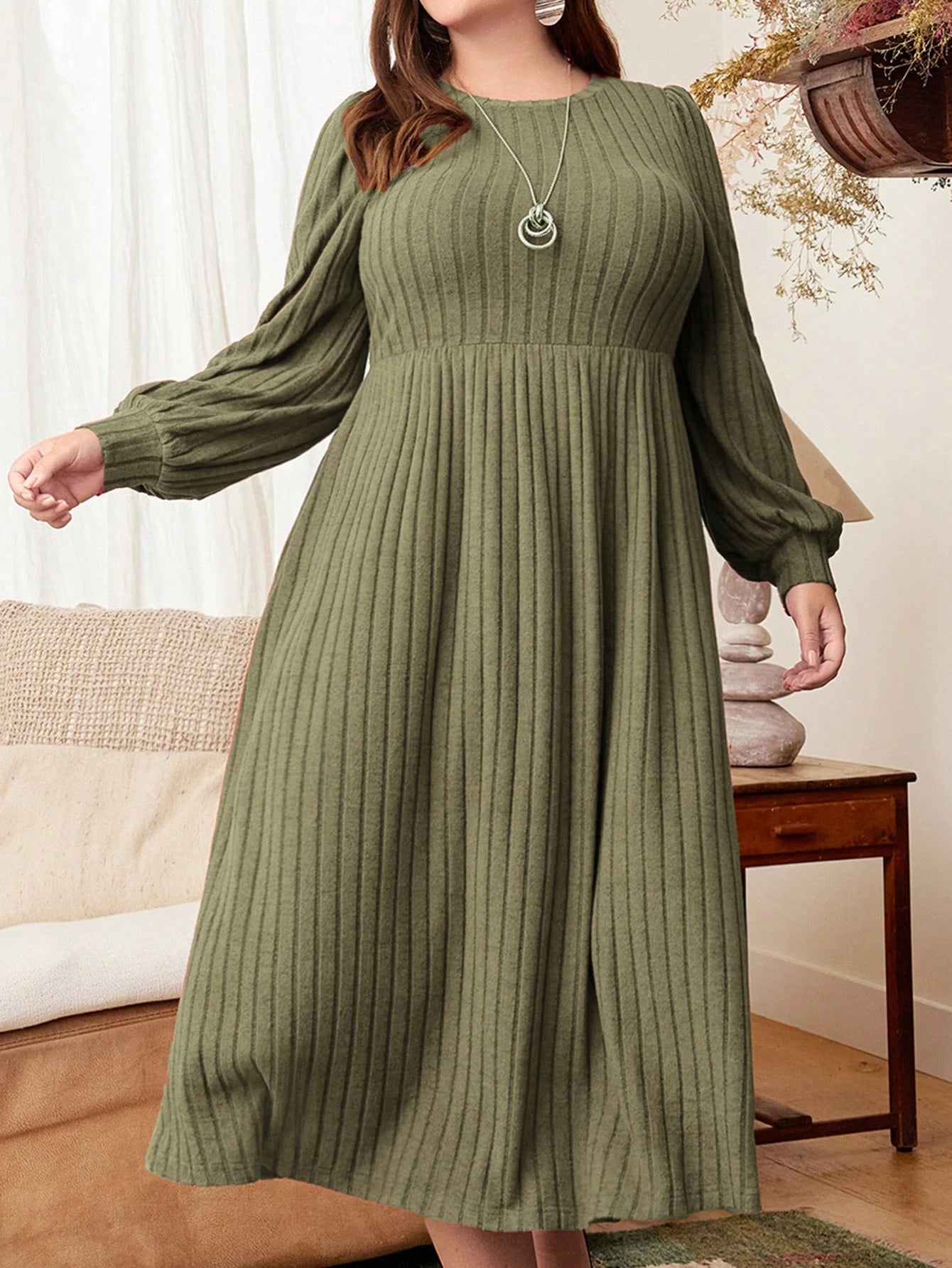Plus Size Solid Long Sleeve Maxi Dress - Round Neck Autumn Outfit