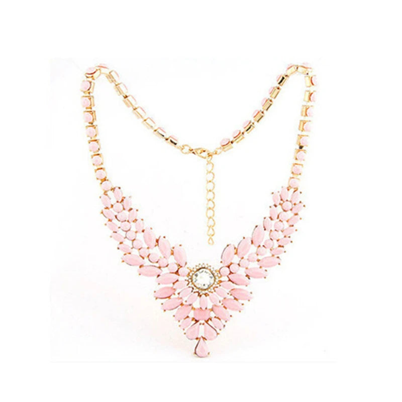 Vintage Gem Choker Necklace - Retro Statement Pendant Jewelry