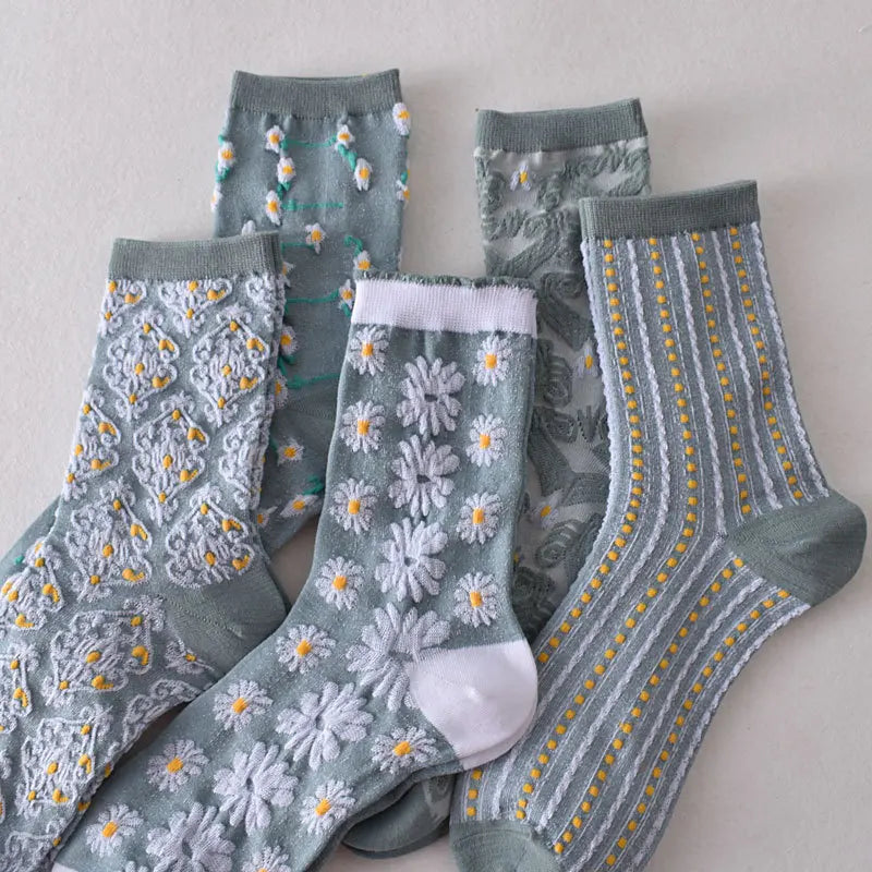 Floral Embossed Knit Socks - Retro Harajuku 5 Pair Style