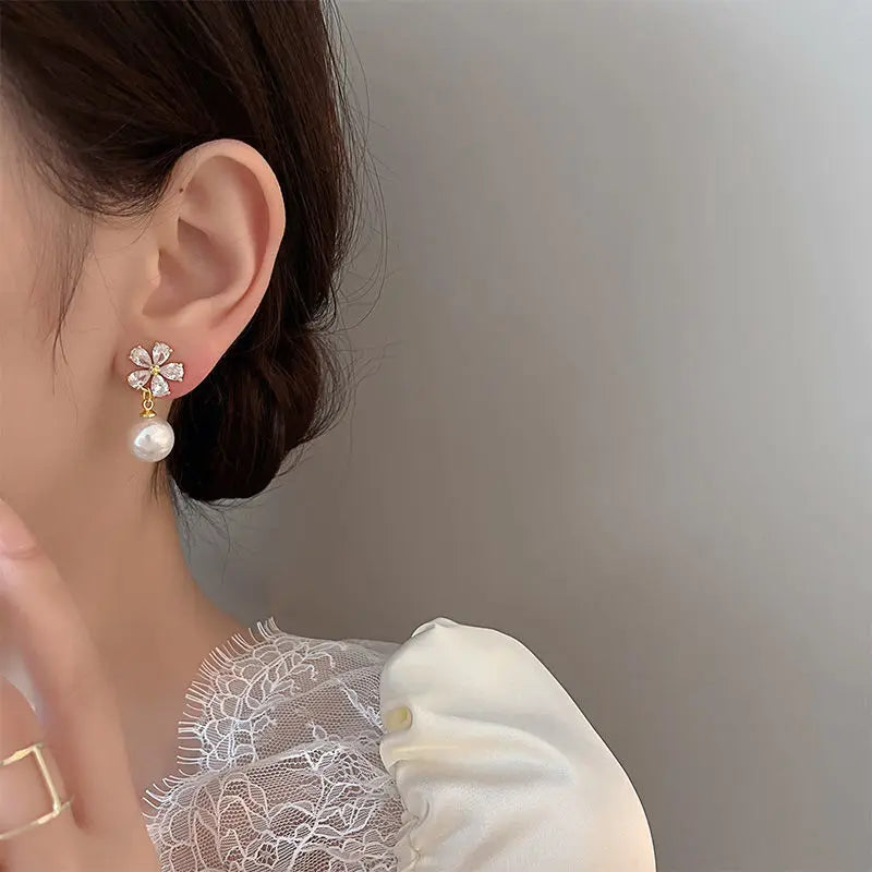 Rhinestone Flower Stud Earrings - Pearl Crystal Korean Party Jewelry