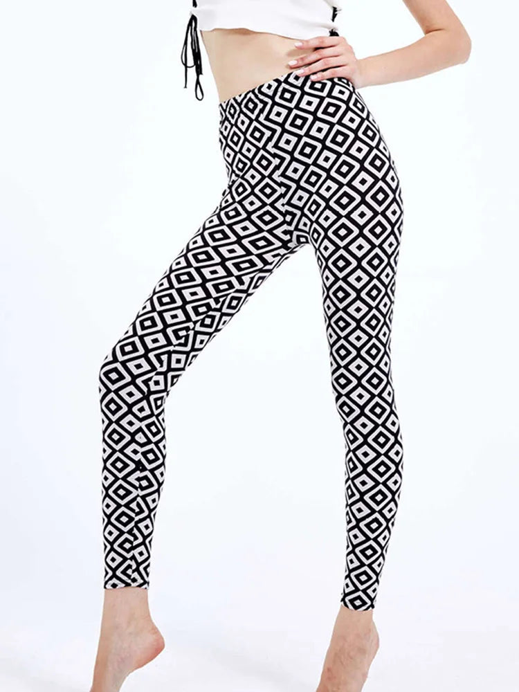 Graffiti Floral Print Leggings - Stretch Ankle-Length Everyday Tights